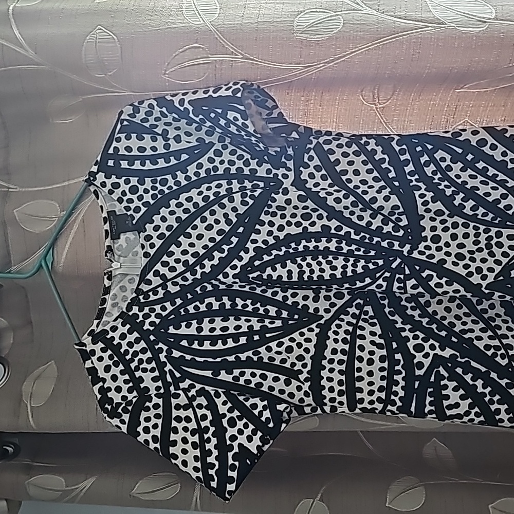 Dress - Picture 2 of 5